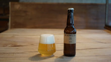 Load image into Gallery viewer, Pils 4.8% (330ml)